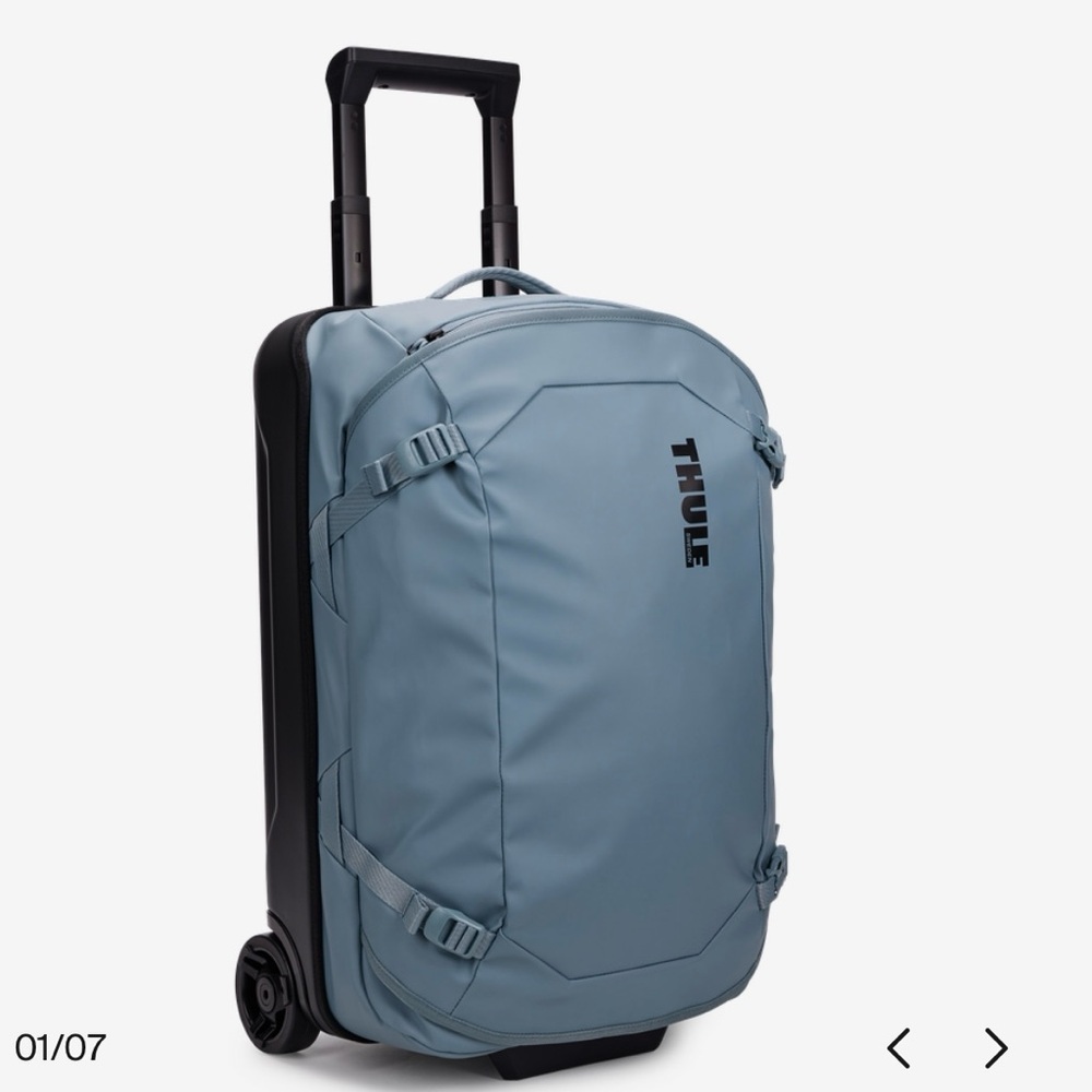 NEW Thule Chasm carry on wheeled duffle suitcase - Pond